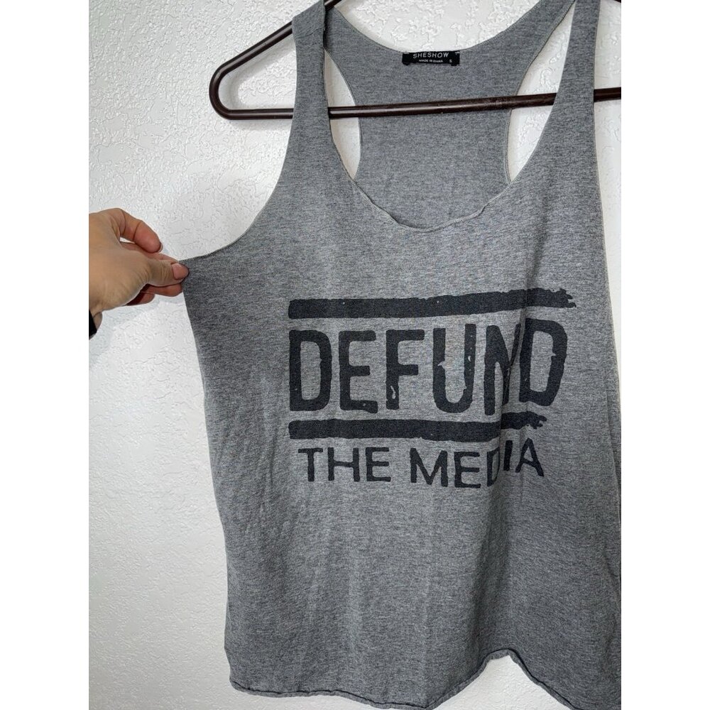 She Show Racer Back Loose Tank Top “Defund The Media” Political Fake News X - Picture 4 of 7